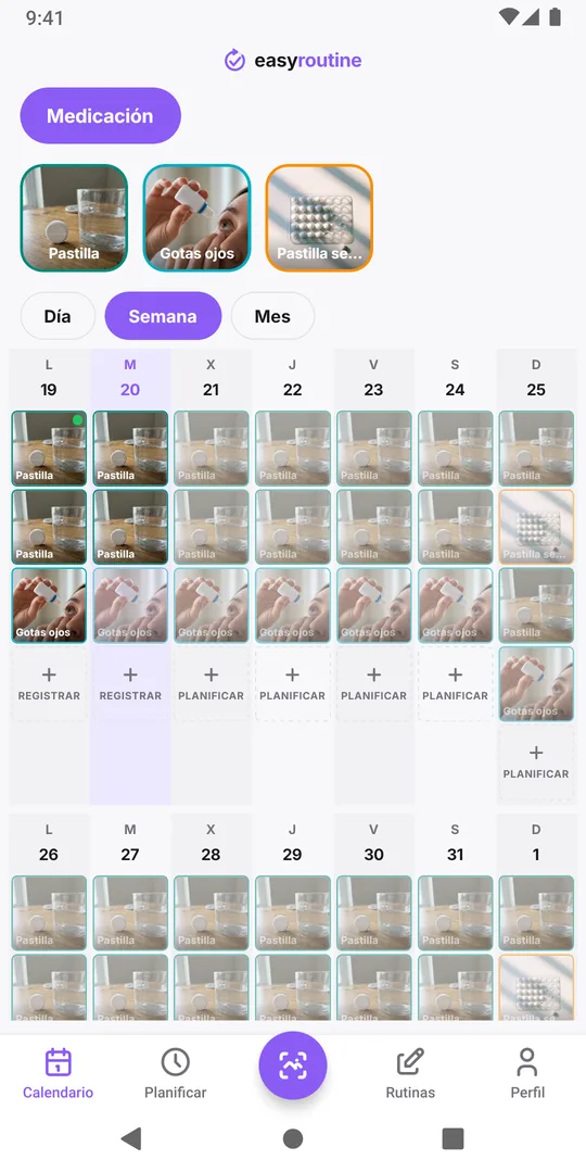Vista de semana de EasyRoutine de la rutina Medicación con entradas de color para las tomas registradas y atenuadas para las planificadas sin registrar
