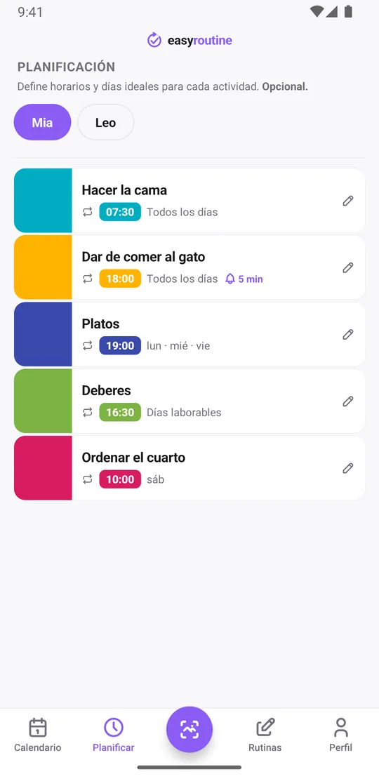 Pestaña Planificar de EasyRoutine para una rutina llamada Mia: hacer la cama todos los días, dar de comer al gato todos los días con la campana de aviso 5 minutos antes, platos lunes, miércoles y viernes, deberes entre semana y ordenar el cuarto el sábado