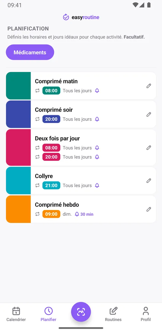 Onglet Planifier d'EasyRoutine pour la routine Médicaments : comprimé matin tous les jours à 08:00, comprimé soir tous les jours à 20:00, un médicament deux fois par jour tous les jours à 08:00 et 20:00, collyre tous les jours à 21:00, chacun avec une cloche de rappel à l'heure, et un comprimé hebdo le dimanche à 09:00 avec une cloche 30 min avant