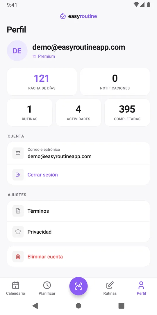 Pestaña Perfil de EasyRoutine con el correo de la cuenta arriba y los contadores de racha de días, rutinas, actividades y completadas de una cuenta con mucho historial