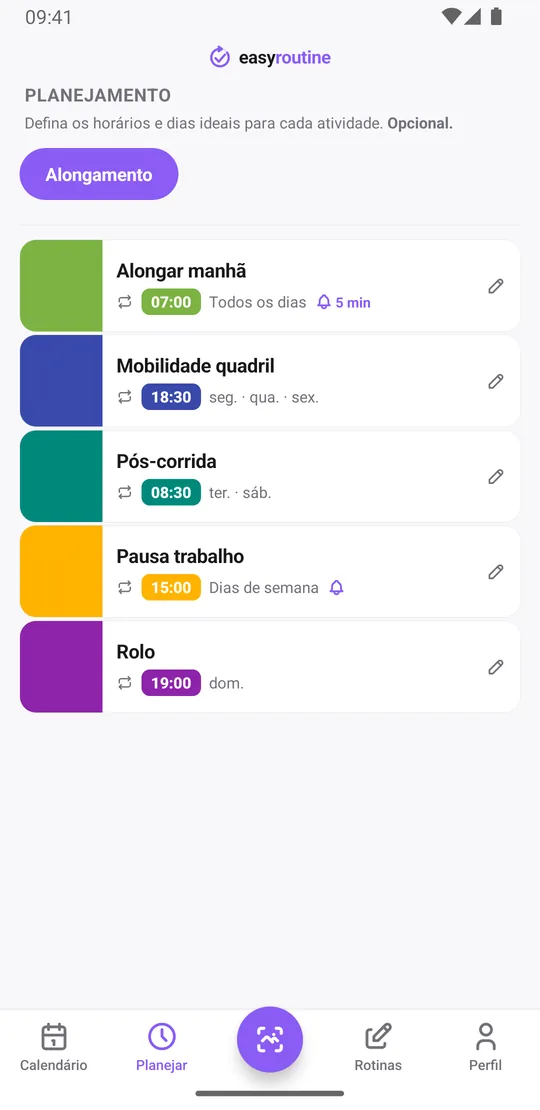Aba Planejar do EasyRoutine com as atividades de alongamento e seus dias e horários: alongar manhã todo dia às 7:00 e pausa trabalho de segunda a sexta às 15:00, ambas com o sino de lembrete, mobilidade quadril segunda, quarta e sexta, pós-corrida terça e sábado, rolo no domingo